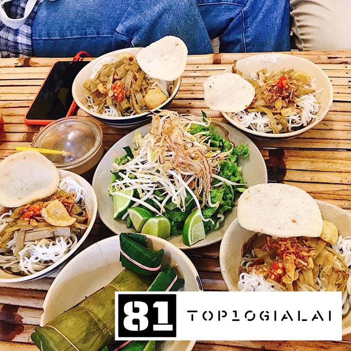 Bún cua Gia Lai